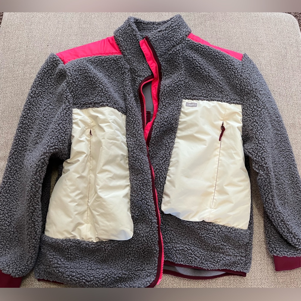 Figs XL Sherpa Fleece jacket